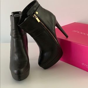 Brown leather platform ankle boots